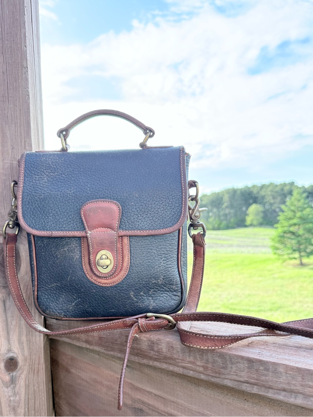 Vintage Coach Style 501-37 Crossbody Bag